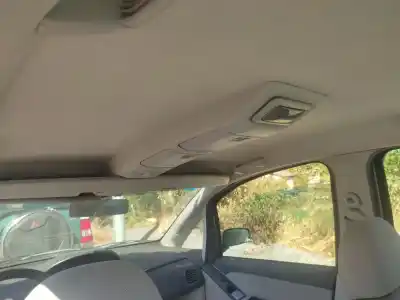 Veículo de Sucata fiat idea (350_) 1.4 16v do ano 2004 alimentado 843a1000