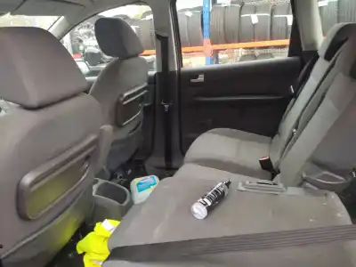 Здавання транспортного засобу ford focus c-max (dm2) 1.6 tdci року 2005 потужний g8da