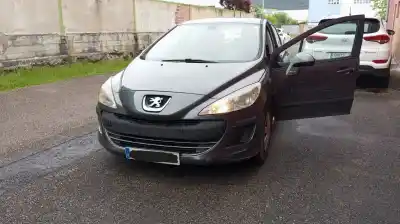 Véhicule à la ferraille PEUGEOT 308 I (4A_, 4C_)  de l'année 2009 alimenté 5FW