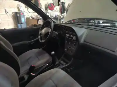 Véhicule à la ferraille PEUGEOT 306 (7B, N3, N5)  de l'année 2000 alimenté RHY