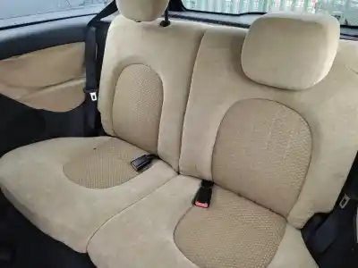 Veicolo di demolizione lancia ypsilon (101) 1.4 16v oro (10.2006->) dell'anno 2004 alimentato 188a1000