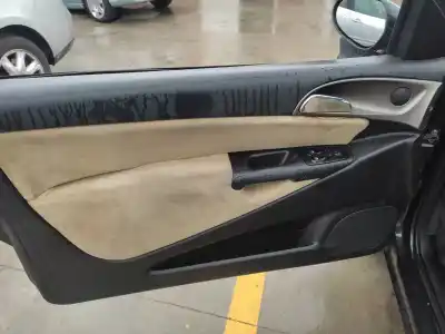 Veicolo di demolizione lancia ypsilon (101) 1.4 16v oro (10.2006->) dell'anno 2004 alimentato 188a1000