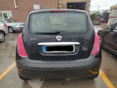 Veicolo di demolizione lancia ypsilon (101) 1.4 16v oro (10.2006->) dell'anno 2004 alimentato 188a1000
