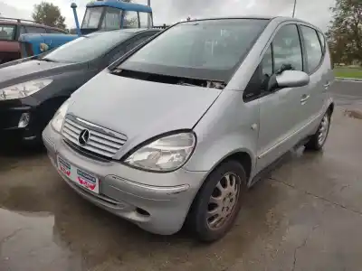 Véhicule à la ferraille MERCEDES-BENZ CLASE A (W168)  de l'année 2003 alimenté M 166.960