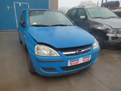 Véhicule à la ferraille OPEL CORSA C (X01)  de l'année 2004 alimenté Z10XEP