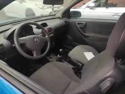 Vehicul casat opel corsa c (x01) 1.0 (f08, f68) al anului 2004 alimentat z10xep