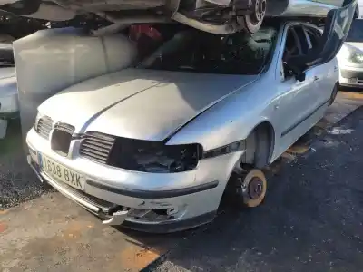 Здавання транспортного засобу SEAT LEON (1M1)  року 2002 потужний AQM