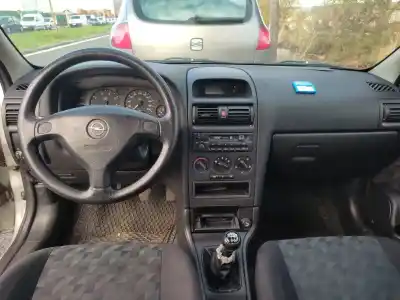 Véhicule à la ferraille opel astra g fastback (t98) 1.6 (f08, f48) de l'année 1999 alimenté x16szr