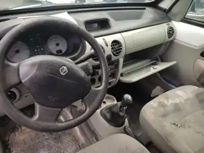 Véhicule à la ferraille renault kangoo (kc0/1_) 1.5 dci (kc08, kc09) de l'année 2004 alimenté k9k702