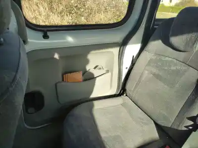 Véhicule à la ferraille renault kangoo (kc0/1_) 1.5 dci (kc07) de l'année 2003 alimenté k9k704