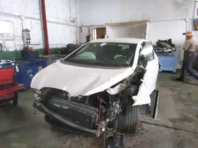 Утилизация автомобиля seat leon (1p1) 2.0 tdi 16v года 2008 питание bkd