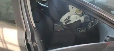 Vehicul casat peugeot 308 confort al anului 2007 alimentat 5fw