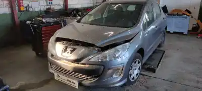 Vehicul casat peugeot 308 confort al anului 2007 alimentat 5fw