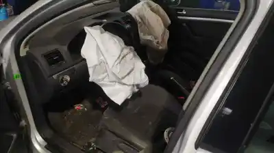 Veículo de Sucata volkswagen golf v berlina (1k1) highline do ano 2005 alimentado bkc