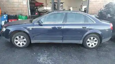 Veículo de Sucata audi a4 berlina (8e) 1.9 tdi (96kw) do ano 2001 alimentado awx