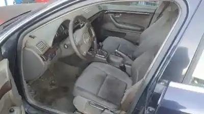 Veículo de Sucata audi a4 berlina (8e) 1.9 tdi (96kw) do ano 2001 alimentado awx