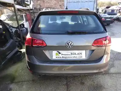 Veículo de Sucata volkswagen golf vii variant (bv5) 1.6 tdi do ano 2014 alimentado crkb