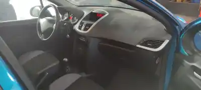 Veículo de Sucata peugeot 207 confort do ano 2007 alimentado 9hx