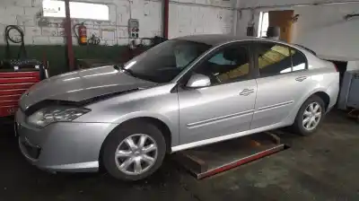 Veículo de Sucata RENAULT LAGUNA III 2.0 dCi Diesel CAT do ano 2008 alimentado M9R G7