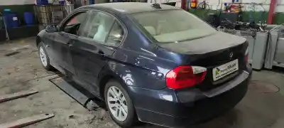 Sloopvoertuig bmw 3 (e90) 318 i van het jaar 2006 aangedreven n46b20b