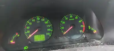 Sloopvoertuig citroen saxo 1.1 sx van het jaar 2003 aangedreven hfx