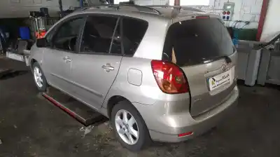 Veículo de Sucata toyota corolla (e12) 2.0 d-4d linea sol berlina do ano 2003 alimentado 1cdftv