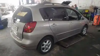 Veículo de Sucata toyota corolla (e12) 2.0 d-4d linea sol berlina do ano 2003 alimentado 1cdftv