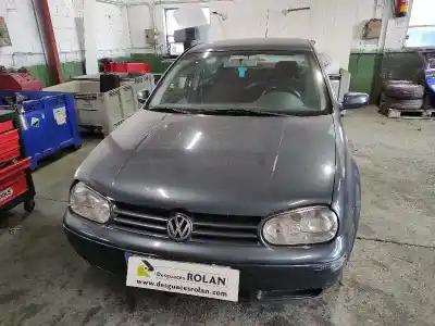Veículo de Sucata volkswagen golf iv berlina (1j1) advance do ano 2001 alimentado asv