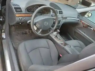 Veículo de Sucata mercedes-benz clase e (w211) e 320 (211.065) do ano 2002 alimentado m112949