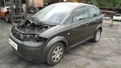 Scrapping Vehicle audi a2 (8z) 1.4 of the year 2001 powered aua
