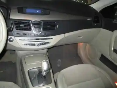 Veículo de Sucata renault laguna iii expression do ano 2008 alimentado m9r j8