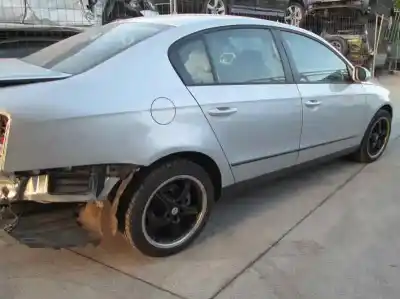 Sloopvoertuig volkswagen passat berlina (3c2) 1.9 tdi van het jaar 2008 aangedreven bxe