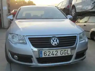 Sloopvoertuig volkswagen passat berlina (3c2) 1.9 tdi van het jaar 2008 aangedreven bxe