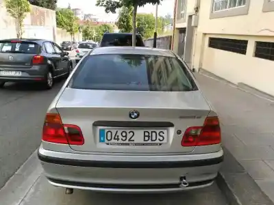 Scrapping Vehicle bmw 3 (e46) 320 d of the year 2001 powered 204d1