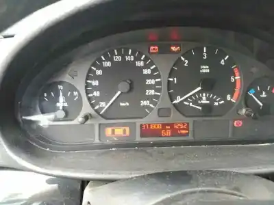 Scrapping Vehicle bmw 3 (e46) 320 d of the year 2001 powered 204d1