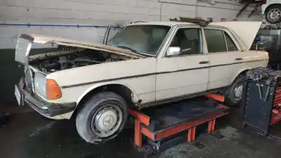 Vehículo de desguace MERCEDES CLASE E (W123) BERLINA+COUPE D 240 del año 1987 con motor 616912