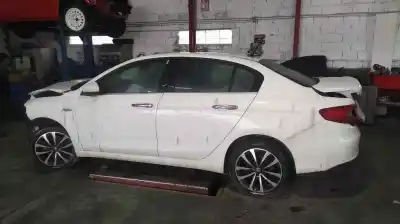 Véhicule à la ferraille FIAT TIPO II (356) SEDAN Easy de l'année 2017 alimenté 55260384