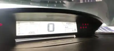 Sloopvoertuig citroen c4 coupe vtr van het jaar 2004 aangedreven 9hxdv6ated4