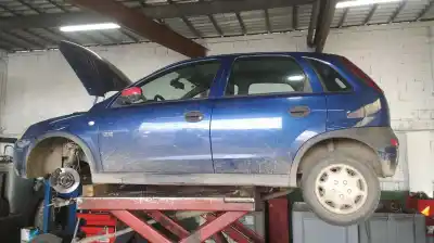 Scrapping Vehicle OPEL CORSA C 1.2 16V CAT (Z 12 XE / LW4) of the year 2000 powered Z12XE