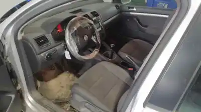 Veículo de Sucata volkswagen golf v berlina (1k1) 1.9 tdi do ano 2008 alimentado bxe