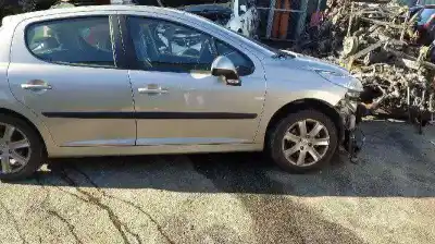 Sloopvoertuig peugeot 207 xs van het jaar 2007 aangedreven 9hz