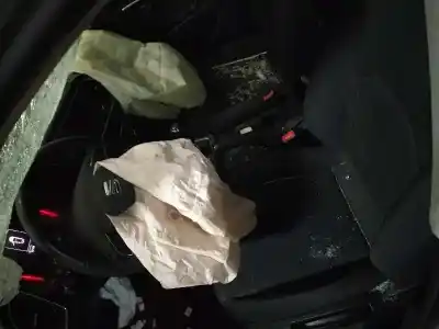 Veículo de Sucata seat leon (5f1) 1.6 tdi do ano 2014 alimentado clh