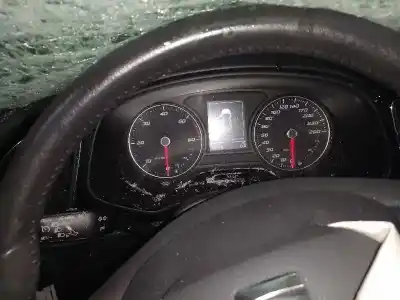 Veículo de Sucata seat leon (5f1) 1.6 tdi do ano 2014 alimentado clh