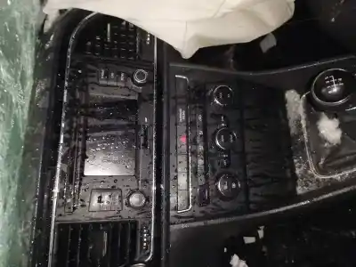 Veículo de Sucata seat leon (5f1) 1.6 tdi do ano 2014 alimentado clh