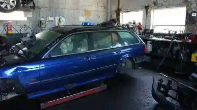 Sloopvoertuig bmw 5 touring (e39) 523 i van het jaar 1999 aangedreven 256s4g