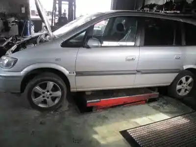 Sloopvoertuig opel zafira a comfort van het jaar 2004 aangedreven y20dth