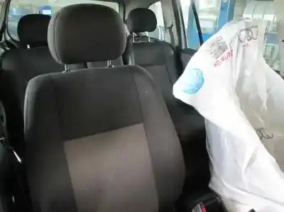 Sloopvoertuig opel zafira a comfort van het jaar 2004 aangedreven y20dth