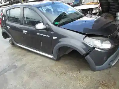 Veículo de Sucata dacia sandero ambiance do ano 2010 alimentado k9k k792