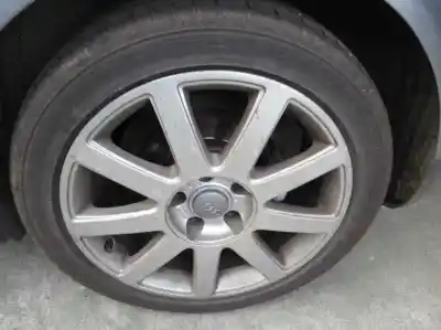 Veículo de Sucata audi a4 berlina (8e) 1.9 tdi (96kw) do ano 2003 alimentado awx