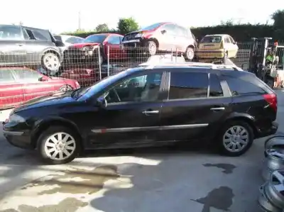 Véhicule à la ferraille RENAULT LAGUNA II GRANDTOUR (KG0/1_) 2.2 dCi (KG0F) de l'année 2004 alimenté G9T E7